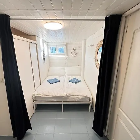 Large Barge, Unique And Atypical, Parking Botel *