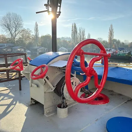Large Barge, Unique And Atypical, Parking Botel