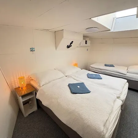 Botel Large Barge, Unique And Atypical, Parking Praga