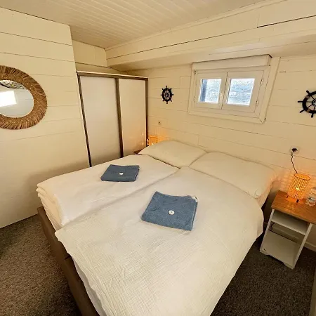 Botel Large Barge, Unique And Atypical, Parking