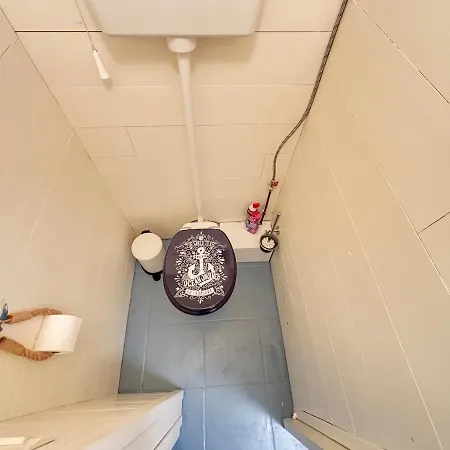 Large Barge, Unique And Atypical, Parking Botel *