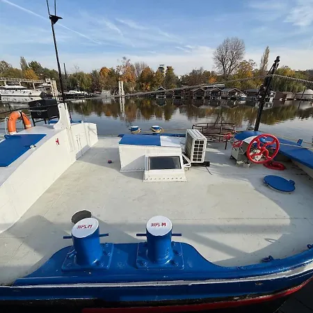 Large Barge, Unique And Atypical, Parking Botel *