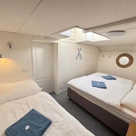 Botel Large Barge, Unique And Atypical, Parking Praga