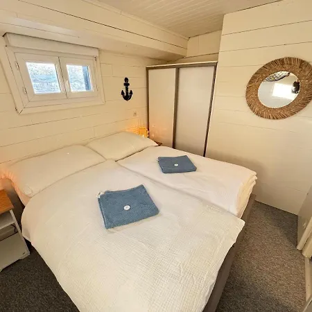 Large Barge, Unique And Atypical, Parking Botel