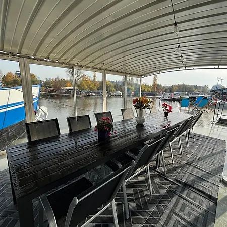 Botel Large Barge, Unique And Atypical, Parking